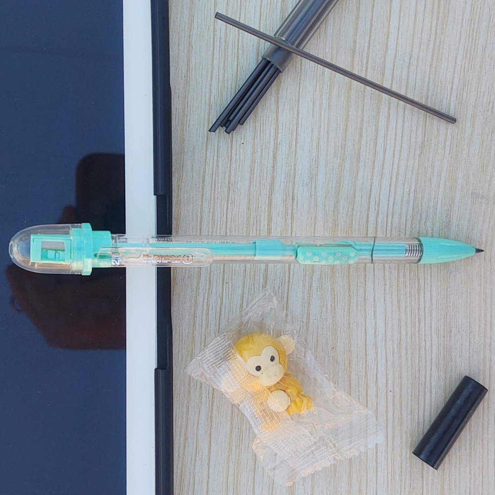 HB Thick Lead Macron Pencil
